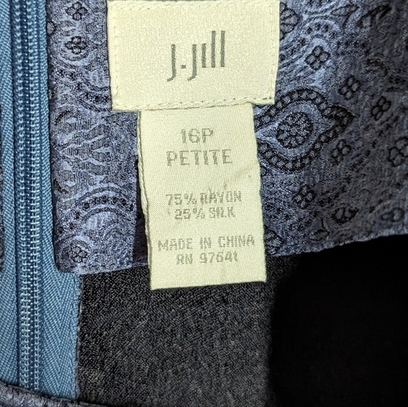 16P • J. Jill • Silk Blend Long Line Boho Jacquard Skirt (Petite) - Picture 3 of 4